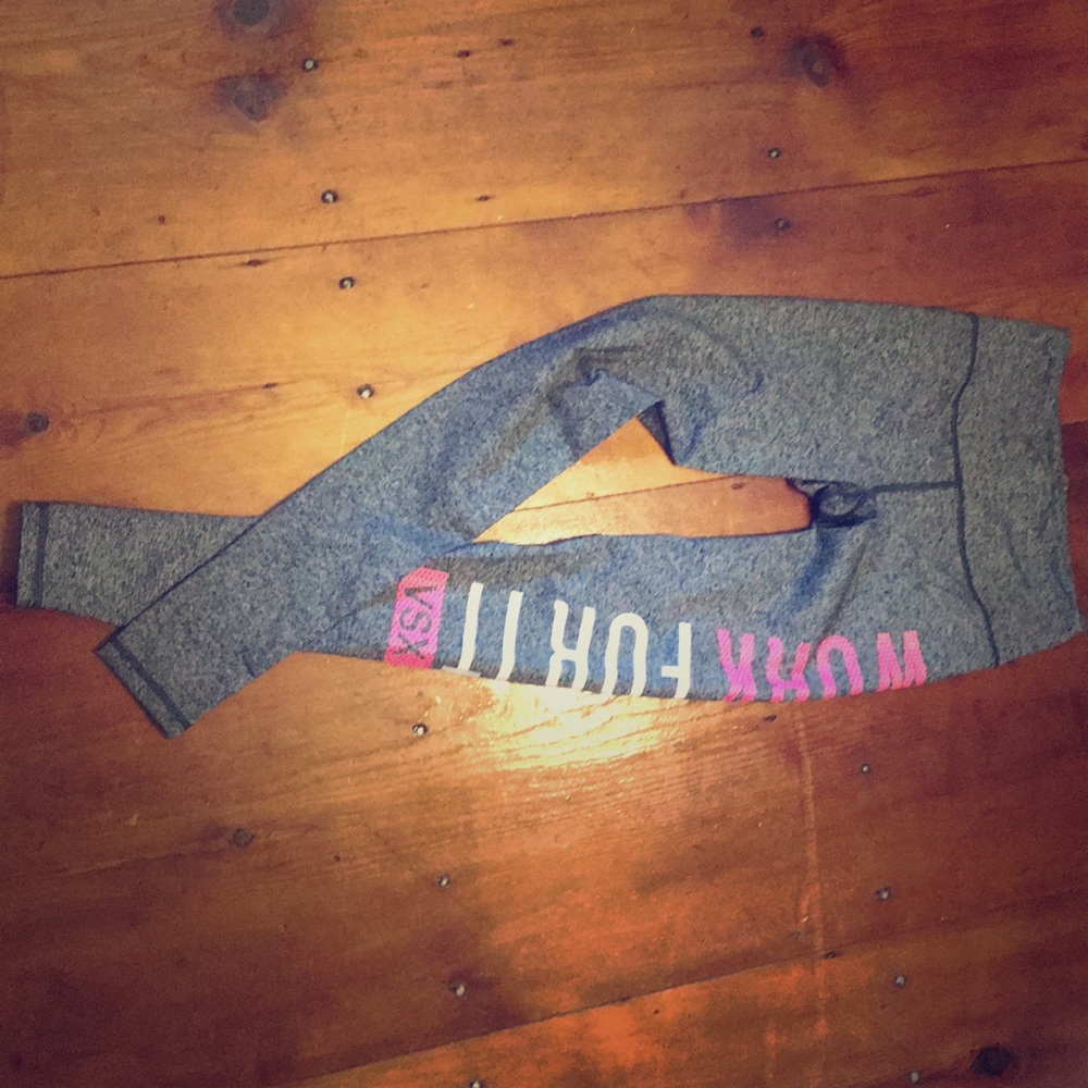 VS Sport leggings